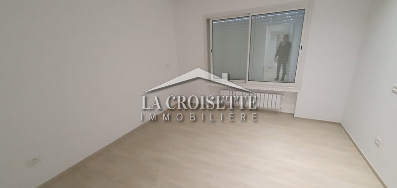 Appartement S+3 avec chambre de service à La Soukra